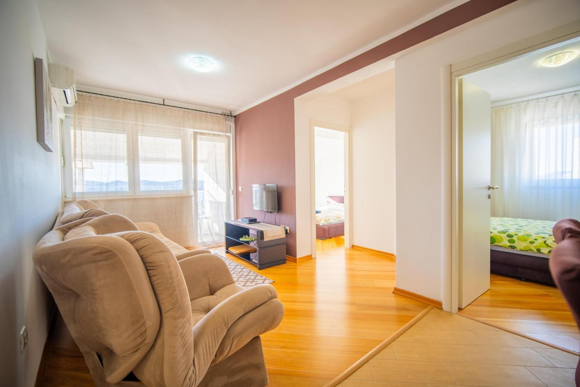 Apartman Centar Тиват Экстерьер фото