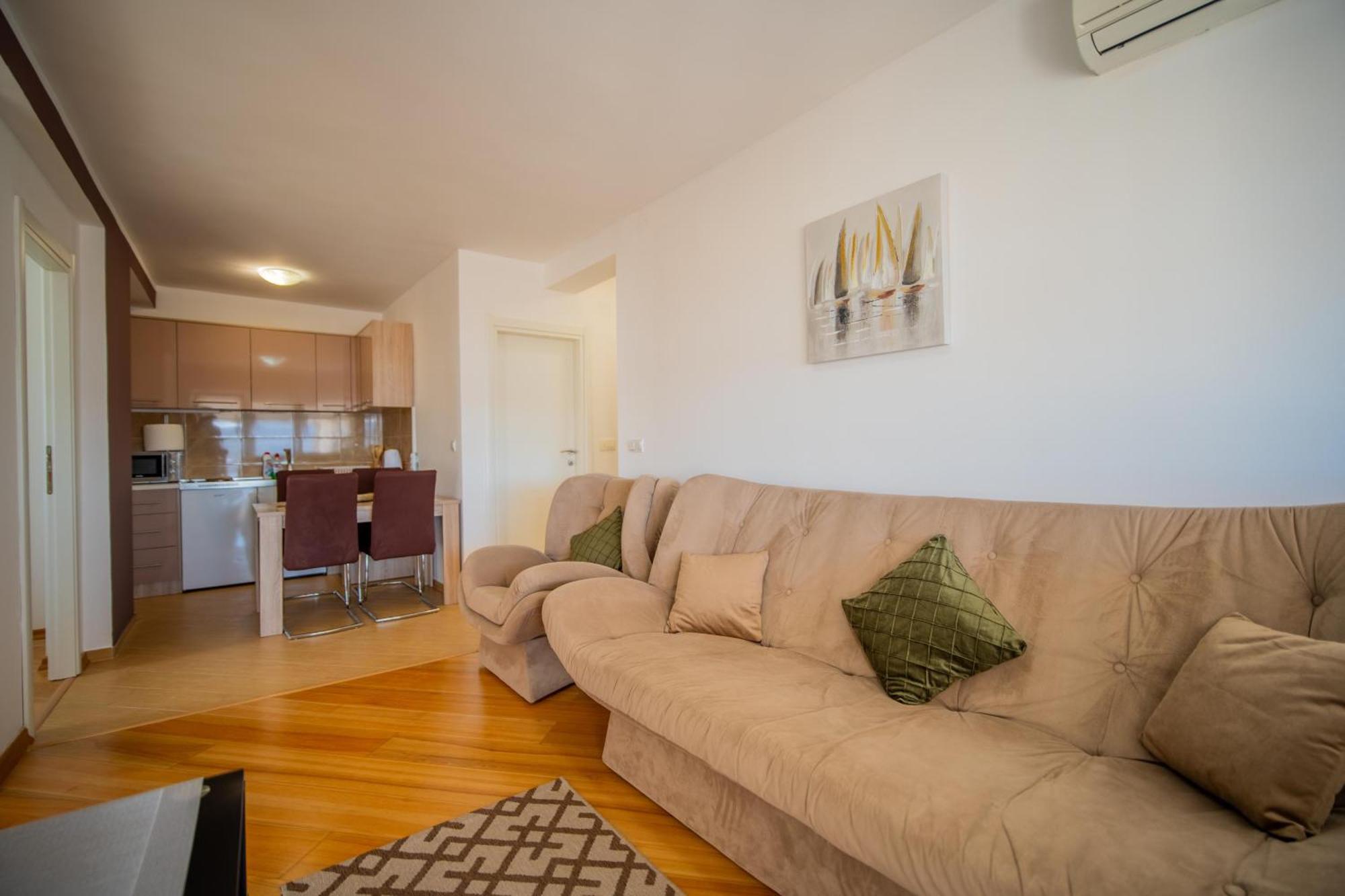 Apartman Centar Тиват Экстерьер фото